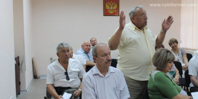 Российским льготникам предстоит сделать сложный выбор: деньги или услуга 